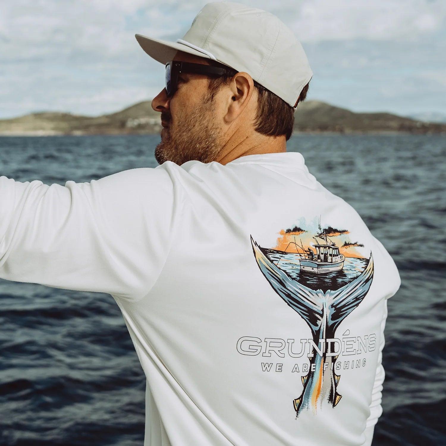 Playera Grundens Tuna Tailscape Tech Tee